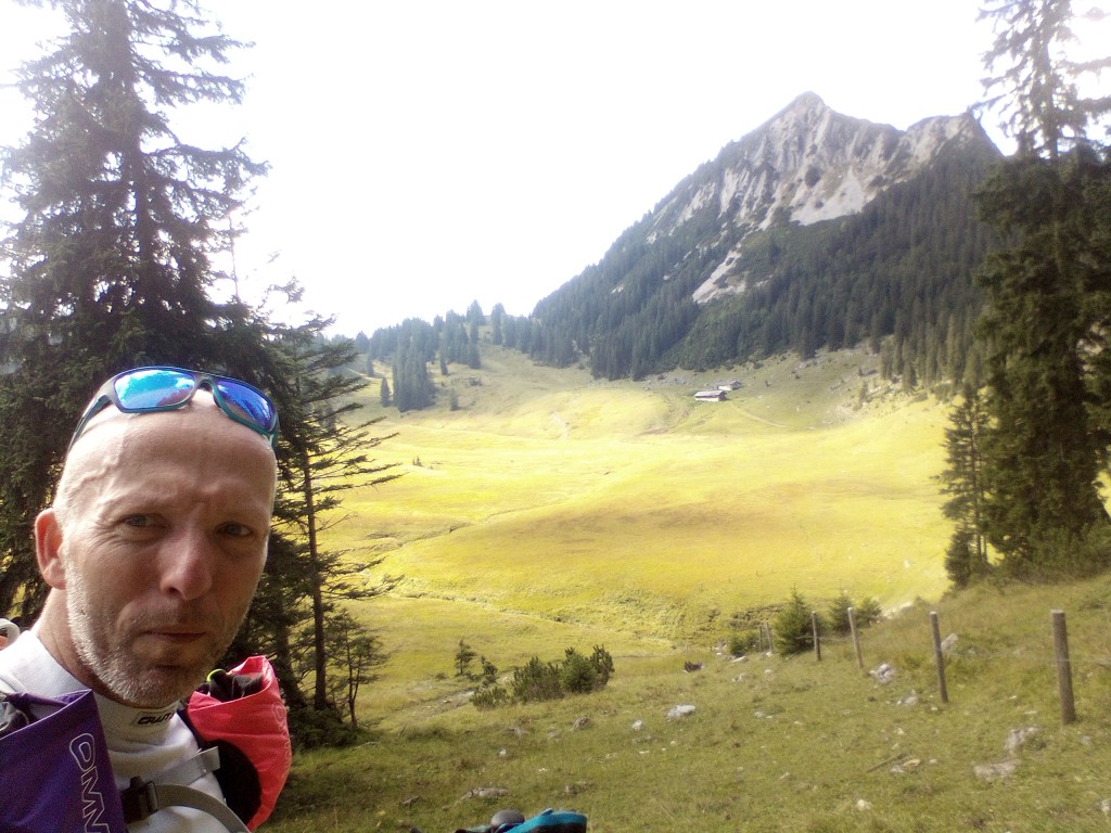 De eerste bergpas, het derde land en een heuglijke&nbsp;ontmoeting