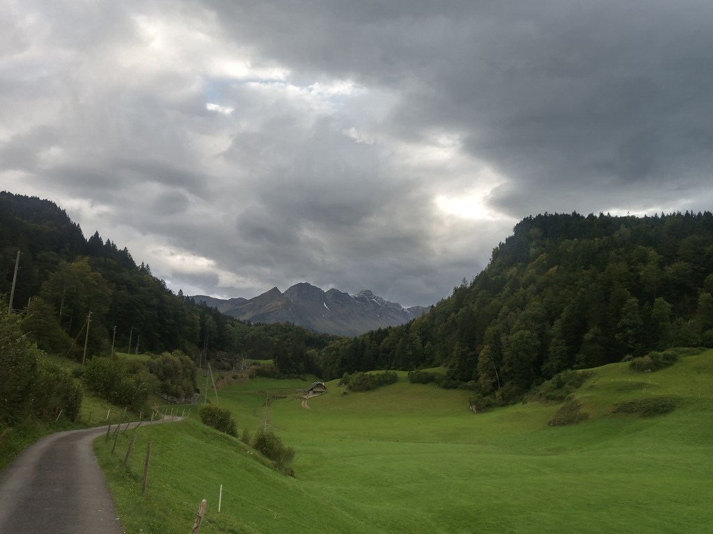 Met de hete föhnwind op de hielen het paradijs&nbsp;binnenrennen