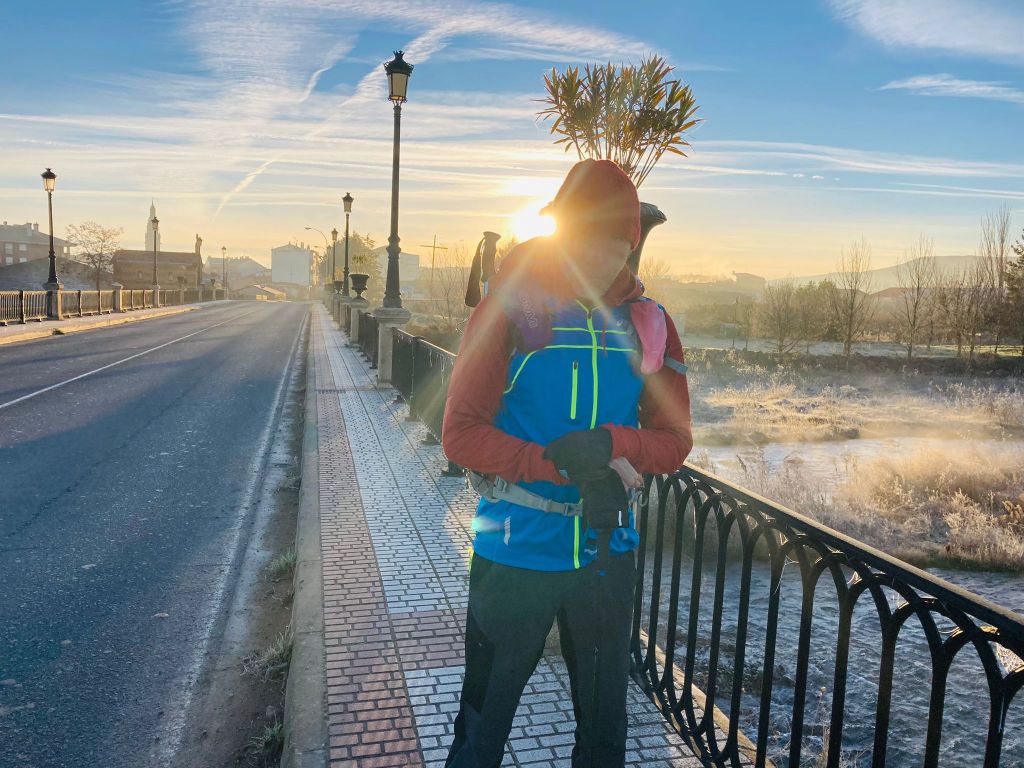 Strompelend de Meseta op en het 2e paar schoenen&nbsp;versleten