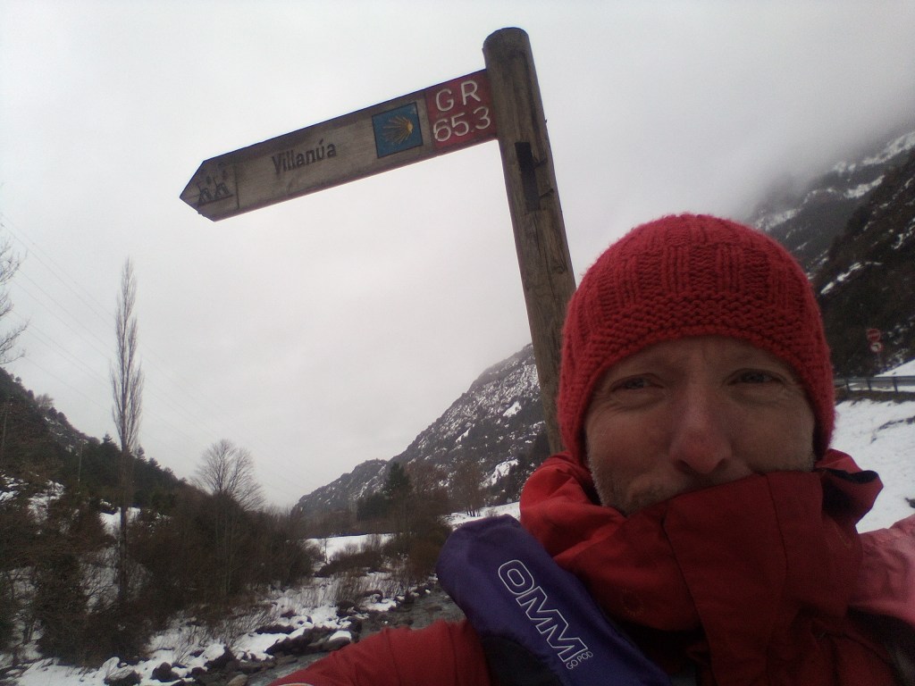 Door kniehoge sneeuw banjeren in het 9e land; Spanje&nbsp;bereikt!