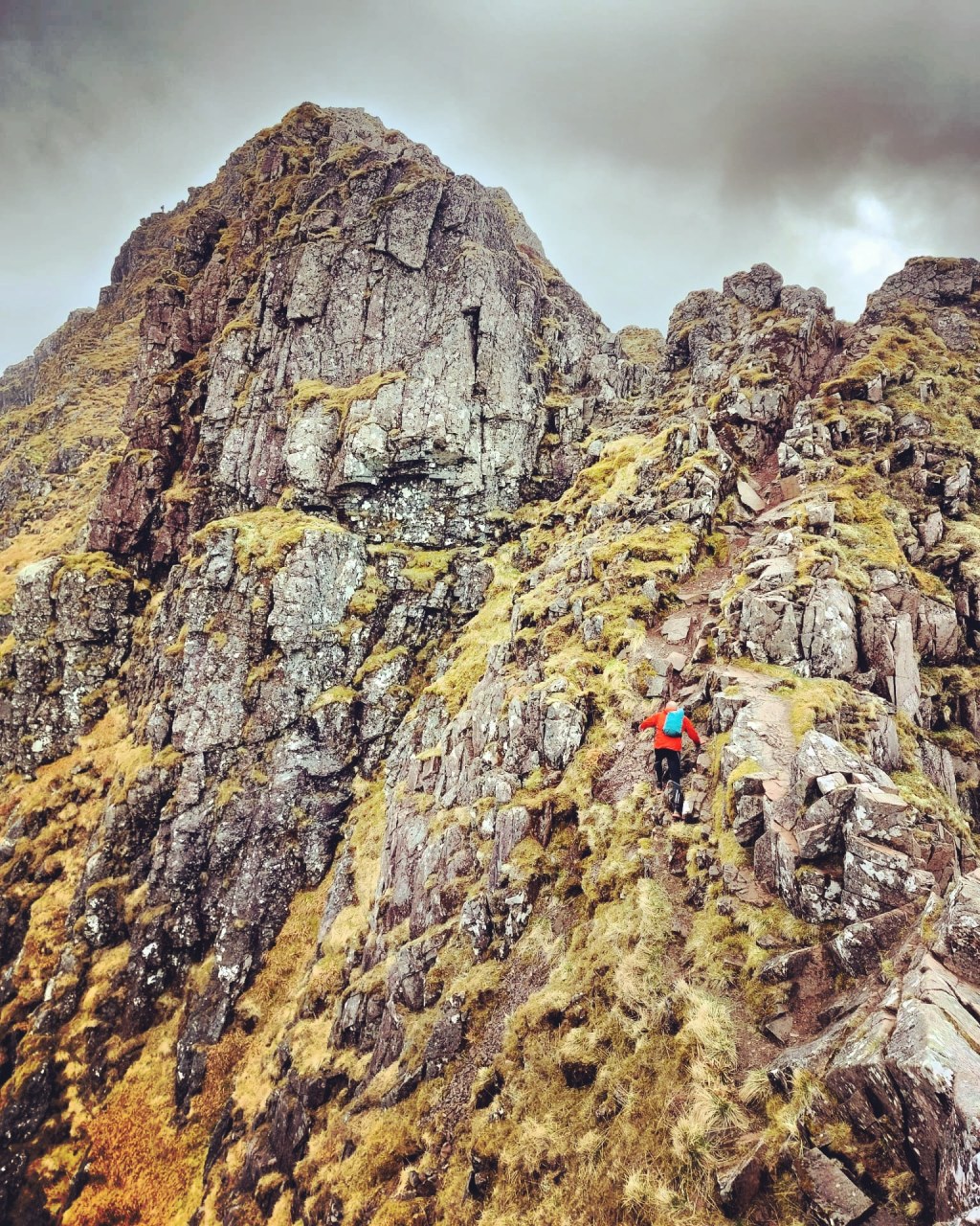 Team Guiness to the Finish (IV); De spannendste graat van de UK; spare pants op de Aonach&nbsp;Eagach