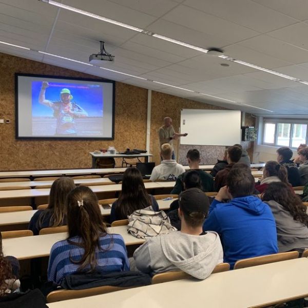 1/2 dag lesgeef-triatlon op 3 scholen; ofwel hoe een elektrische fiets je kan&nbsp;afremmen